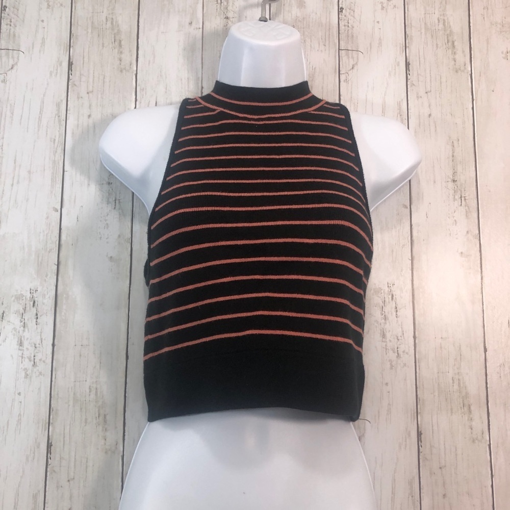 Victoria’s Secret Hook and Eye High Neck Sleeveless Crop Sweater Medium